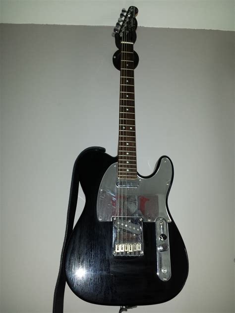 Black And Chrome Standard Telecaster Squier Audiofanzine