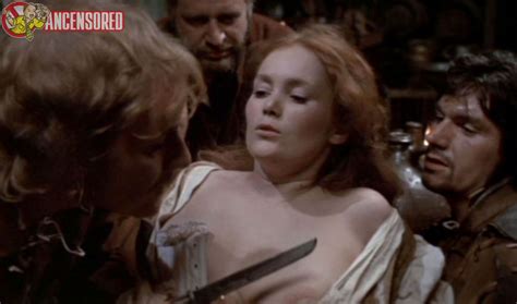 Naked Quinn O Hara In Cry Of The Banshee