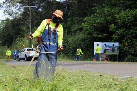 Uabr Realiza Mantenimiento De áreas Verdes