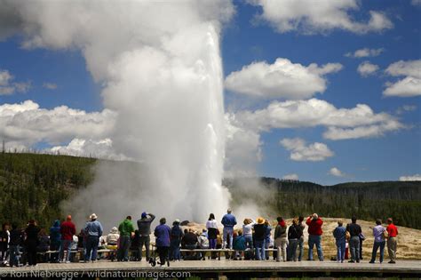 Old Faithful Geyser | Photos by Ron Niebrugge