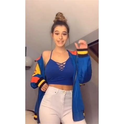 Lea Elui Hot Dance XHamster