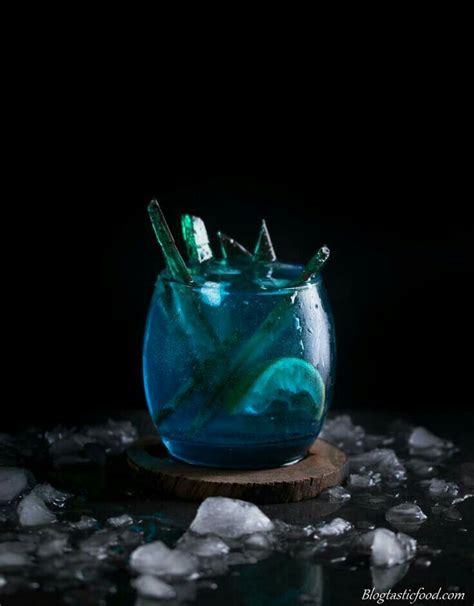 Pin By Serpil Serdar On Damla Blue Drinks Blue Cocktails White Walker