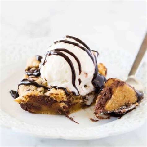 3 Ingredient Chocolate Chip Cookie Pie I Heart Naptime