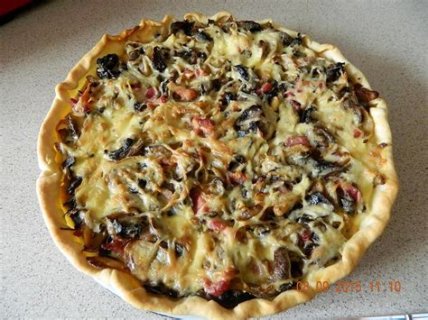 Recette De Tarte Aux Oignonschampignons Et Lardons