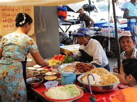 How to Eat Yangon in 7 Essential Street Snacks | Saveur