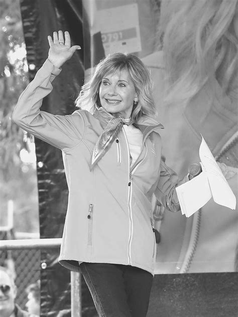 Olivia Newton John NIE ŻYJE Artystka zmarła w wieku 73 lat Pudelek