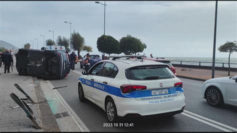 Salerno Auto Si Ribalta Dopo Piazza Della Concordia LIRATV