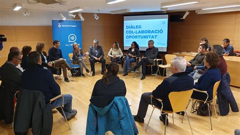 Els Alcaldes Del Baix Pened S Presenten Les Seves Demandes En Una