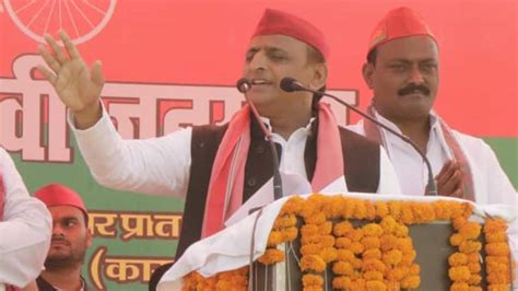 Samajwadi Party Chief Akhilesh Yadav Claim Up Policemen Able To Work