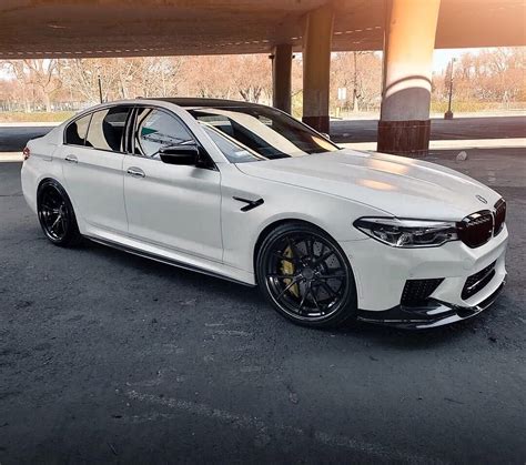 2022 Bmw M5 White Black Rims