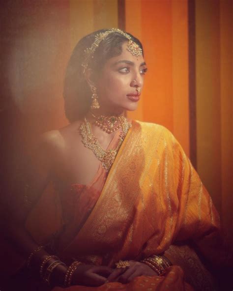 Fashion Friday Sobhita Dhulipala Mesmerises In Silk Saree And Traditional Jewellery