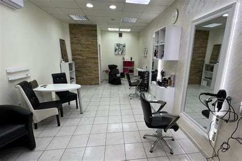 Cut Go Bratstva I Jedinstva Frizerski Salon Zakazivanje