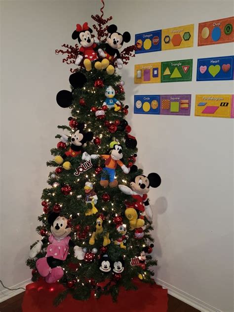 Mickey Mouse clubhouse Christmas tree | Christmas tree, Mickey mouse ...