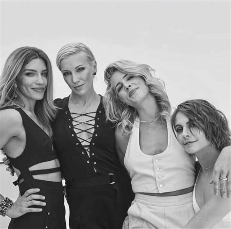 Juliana Harkavy Katie Cassidy Emily Bett Rickards Willa Holland