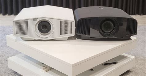 Sony VPL-XW5000 Tear Down Test | Cine4home.de