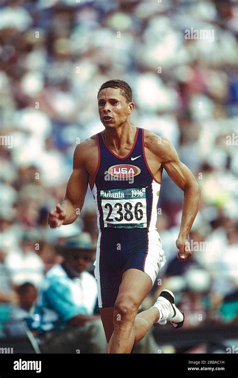 Dan O Brien Usa Competing In The Decathlon At The Olympic Summer