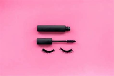 What Are The Ingredients In Mascara? Know The Facts Right Here