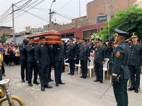 Policía Nacional del Perú on Twitter Mediante una emotiva ceremonia