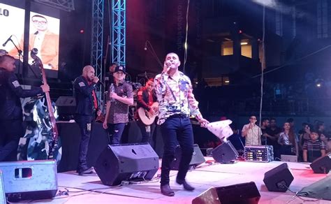 El Komander Hizo Bailar Y Cantar A Su P Blico En Los Mochis