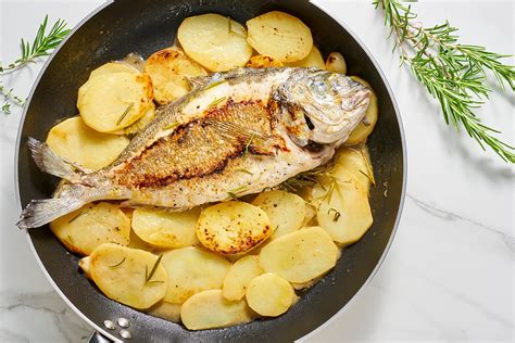 Ricetta Orata In Padella Cucchiaio D Argento