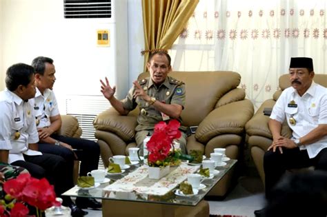 Satpol Pp Dikerahkan Kawal Relokasi Pkl Di Pallangga Sindo Makassar