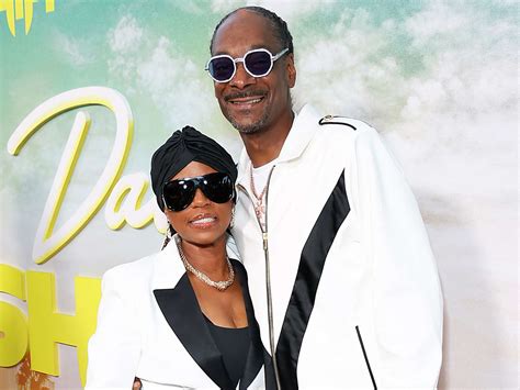 Who Is Snoop Dogg's Wife? All About Shante Broadus