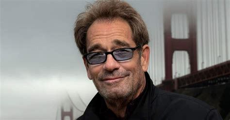 Huey Lewis Gives A Songwriting Advice