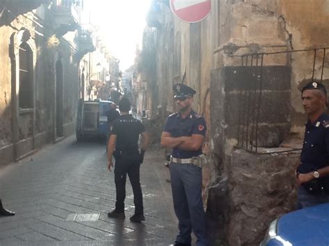 Blitz Anti Prostituzione A San Berillo Foto Live Sicilia