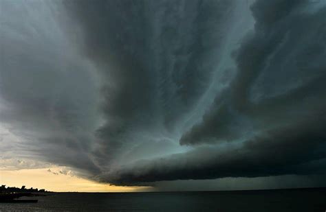 Meteorología prolongó la advertencia por tormenta eléctrica y vientos