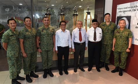 meet    ministry  defence singapore mindef facebook