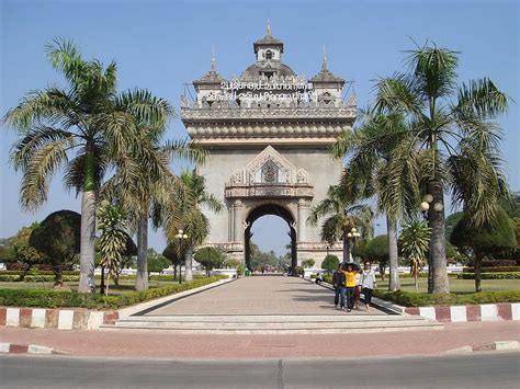 Patuxai, Vientiane