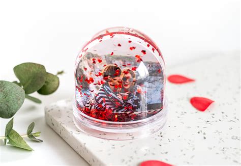 Personalised Photo Snow Globe Photo Gifts Smartphoto