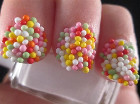 PiggieLuv: Candy nail art