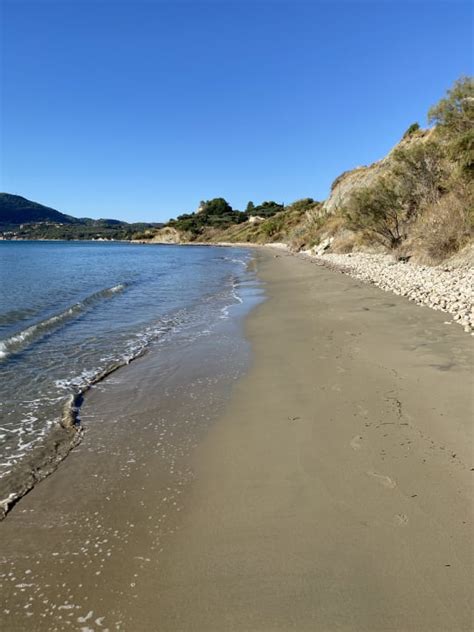 Der Erw Hnte Strand In Ca Porto Koukla Beach Agios Sostis