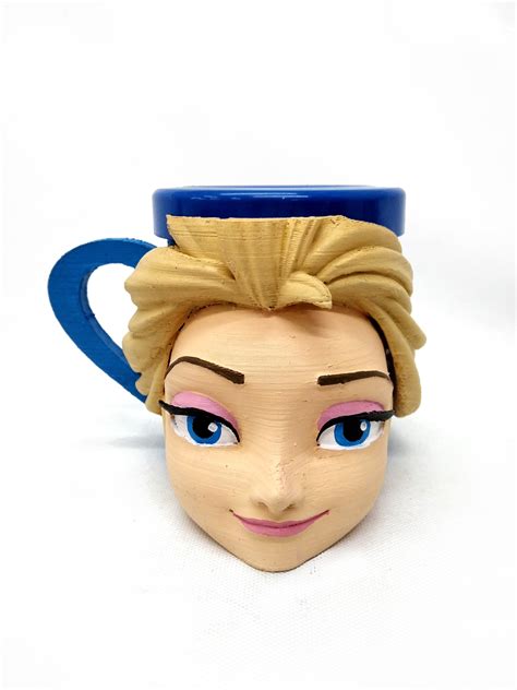 Archivo STL Gratis Taza Elsa Frozen Plan Imprimible En 3D Para