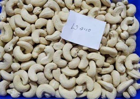 Whole Cashew Nuts W240 At Rs 650 Kg In Egra ID 23974700697