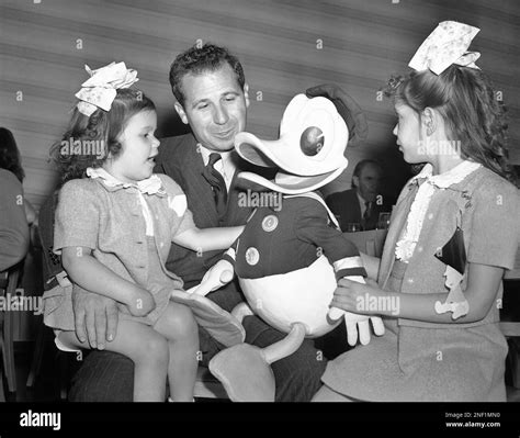 Barbara Queen Left And Carol Ann Young Daughters Of Actor Robert