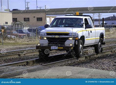 Maintenance A Truck Wheels Hub And Bearing Rear Wheels Hub And Bolt