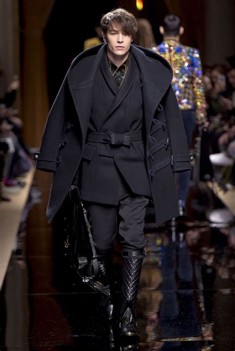 Pin on Guarda-roupa