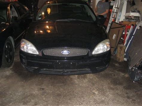 Find Used 2004 Ford Taurus Se Sedan 4 Door 3 0l In Chicago Illinois United States For Us