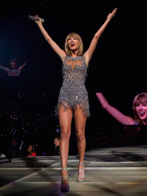 Taylor Swift 1989 World Tour Staples Center Las Angeles Ca New Style Outfits