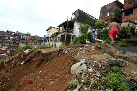 Deslizamento De Terras Na Favela Imagem De Stock Editorial Imagem De