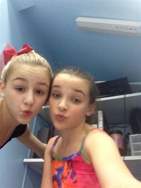 Chloe And Kendall Dance Moms Pictures Dance Moms Dance Moms Maddie