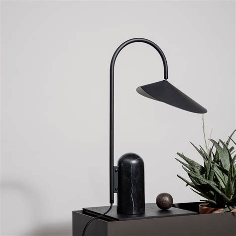 Ferm Living Arum Lampe De Table Connox