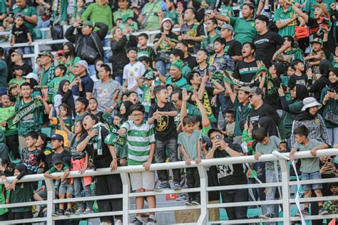 Persebaya Sudah Bisa Gunakan Stadion GBT Menjamu Persija - Suara Surabaya