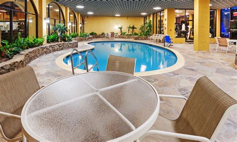 Crowne Plaza Suites Houston | Groupon