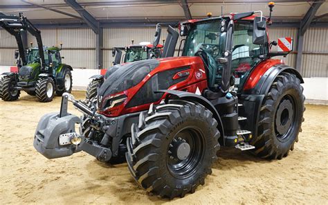 Machinery Focus Automation And The Valtra Q Series At Gurteen The