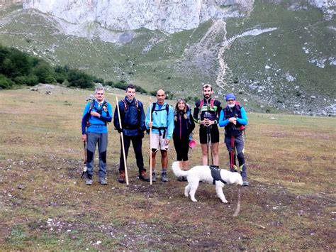 Grupo De Monta A Y Pico Ascensi N Al Pico Boada Desde Fuente D