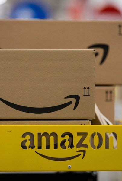 Amazon Demanda A 10 Mil Grupos De Facebook Por Publicar Reseñas Falsas