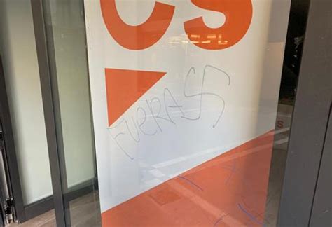 Atacan Con Pintadas Amenazantes La Sede De Ciudadanos En Pamplona